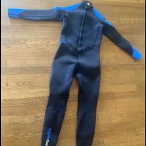 Brand new kids wetsuit